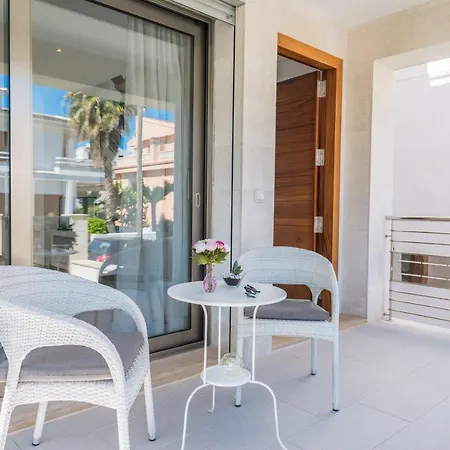 Villa Formentera 1 *