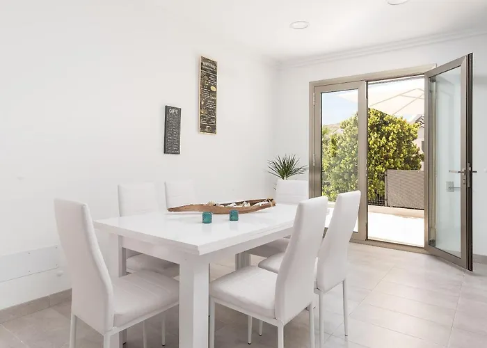 Villa Formentera 1 *